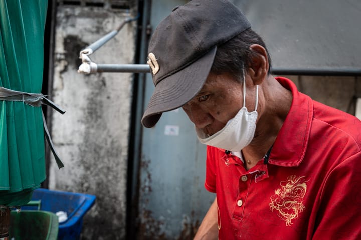 SEEN AT ONE METER CLOSE